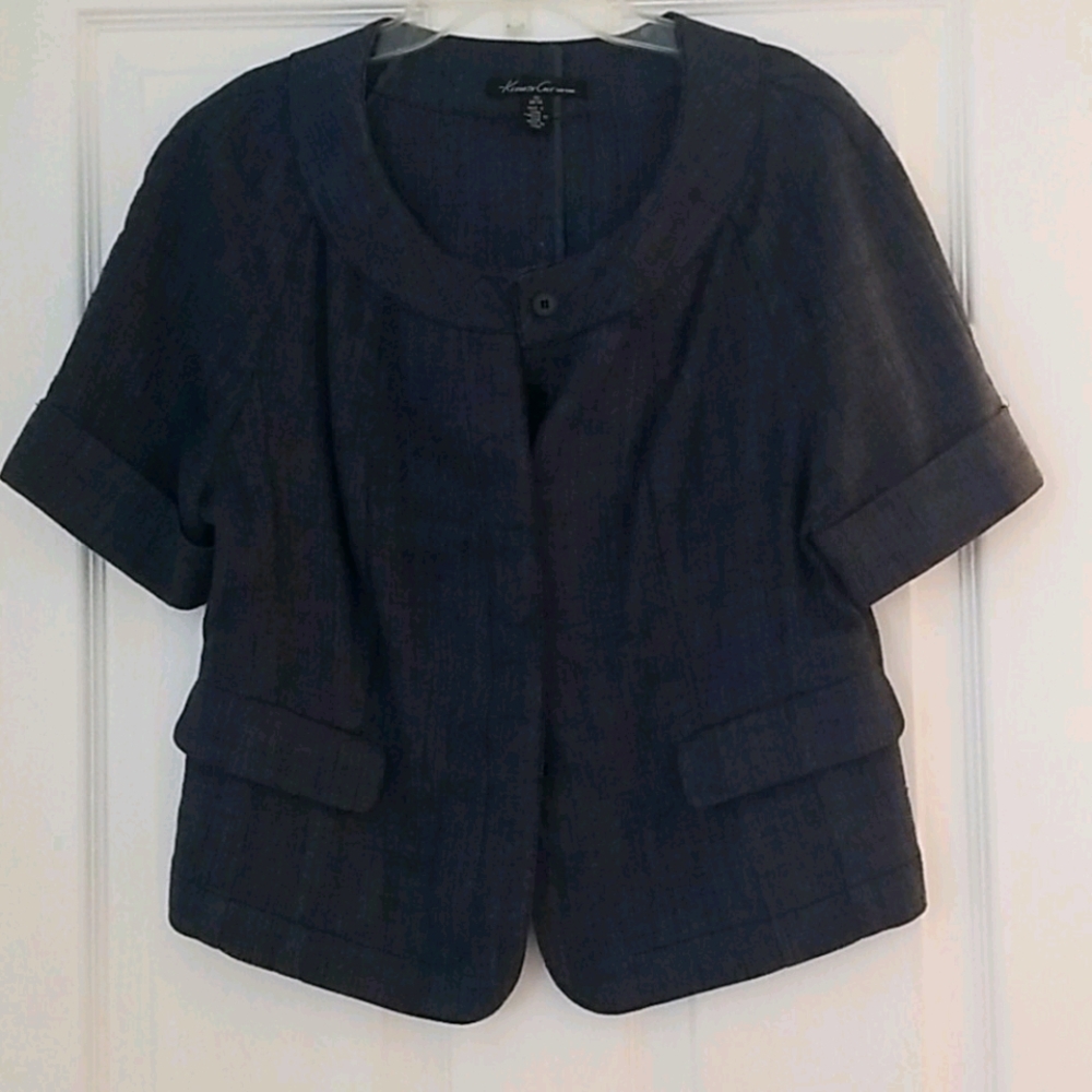 Like New! Kenneth Cole short sleeve blazer